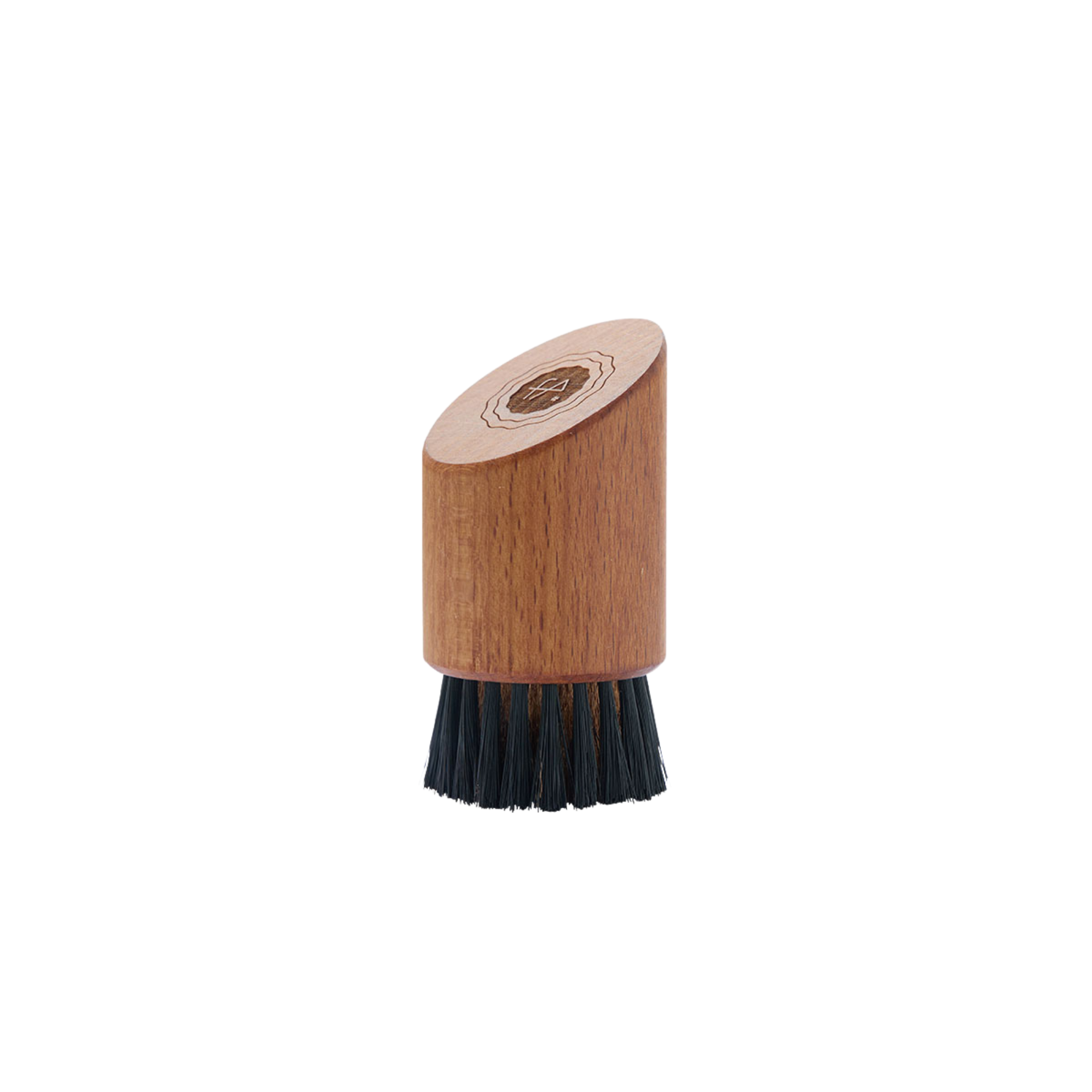Facial exfoliation brush with copper bristles mens