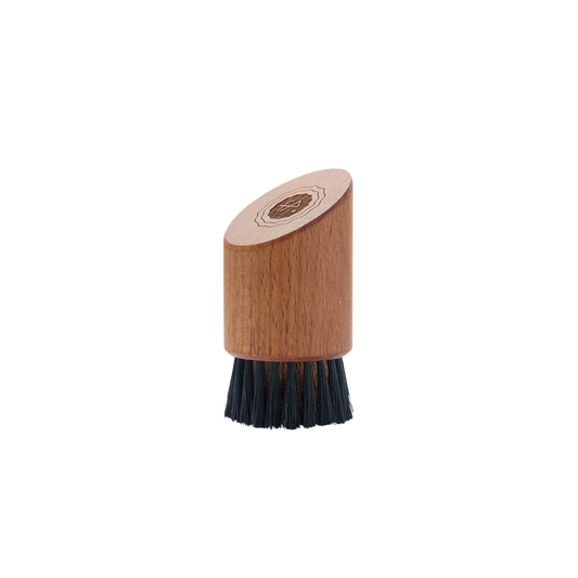 Facial exfoliation brush with copper bristles mens