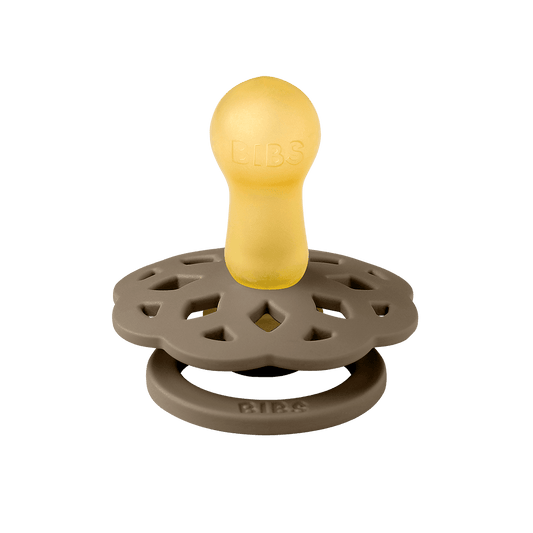 BIBS Boheme pacifier featuring woodchuck colour, flower-style silicone shield, ring handles—premium baby soothers for newborns and infants. Round, size one.